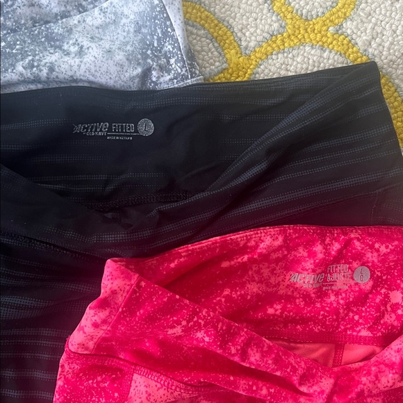 Old Navy Active Capri Workout Pants. Sz L - Picture 8 of 9